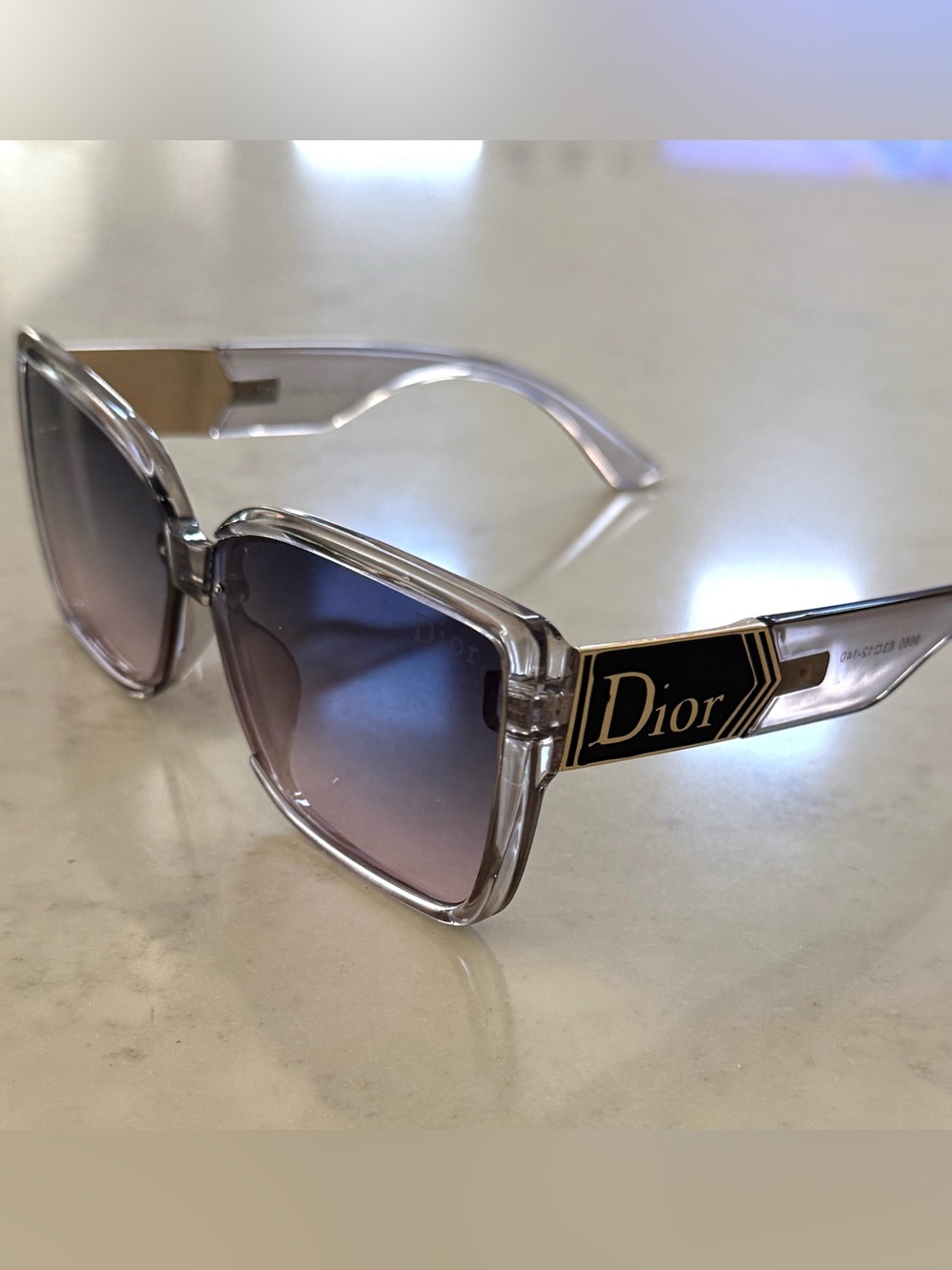 Fashion Sunglasses with purple/grey Gradient Lenses and Gold Logo Plaque
